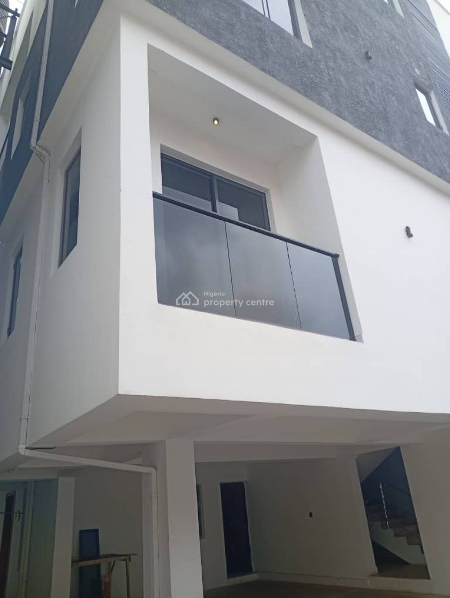 Luxury Serviced and Furnished 4 Bedroom Maisonette with a Room Bq, Lekki Phase 1, Lekki, Lagos, Terraced Duplex for Rent