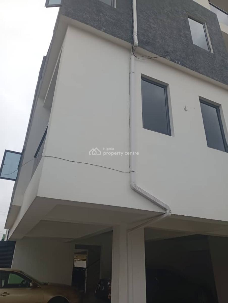 Luxury Serviced and Furnished 4 Bedroom Maisonette with a Room Bq, Lekki Phase 1, Lekki, Lagos, Terraced Duplex for Rent