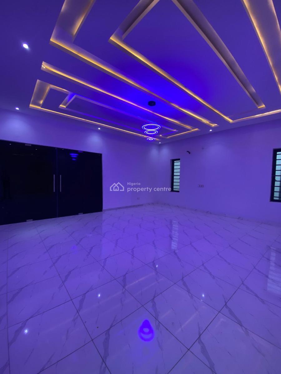 Extremely Spacious & Luxurious 6 Bedroom Fully Detached Duplex & Bq, Located in a Secured Estate with a Good Access Road Pool,elevator,, Ikota, Lekki, Lagos, House for Sale