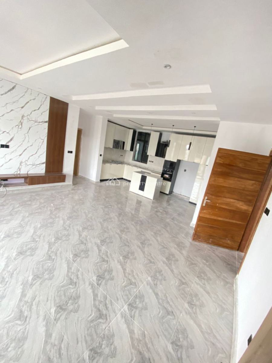 2 Beds Apartment Comes with Elevator, Pool and Gym., Ikota, Lekki, Lagos, Flat / Apartment for Rent