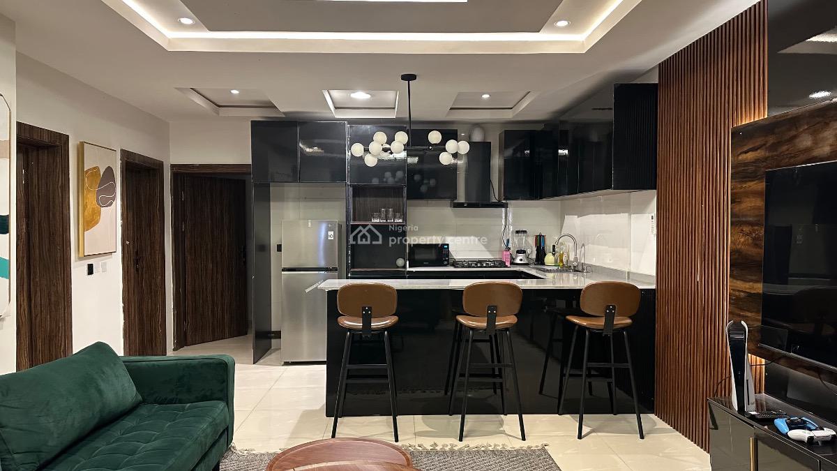 Exquisite 3 Bedroom Apartment with Ps5, Spar Road, Ikate, Lekki, Lagos, Flat / Apartment Short Let