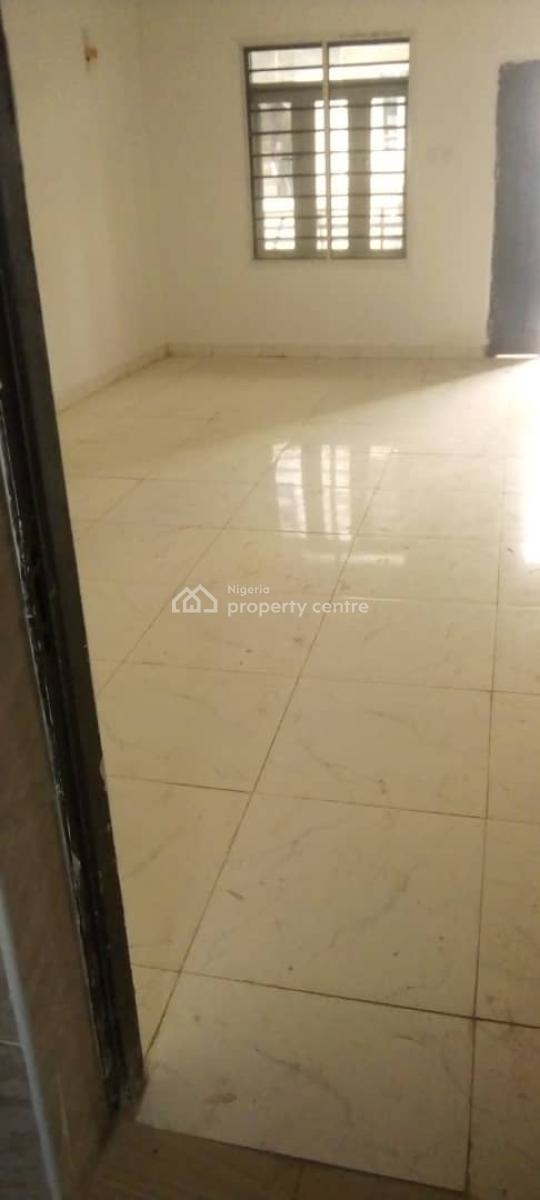 Massive Ground Floor Clean 3 Bed in Wuye, Wuye, Wuye, Abuja, Flat / Apartment for Rent