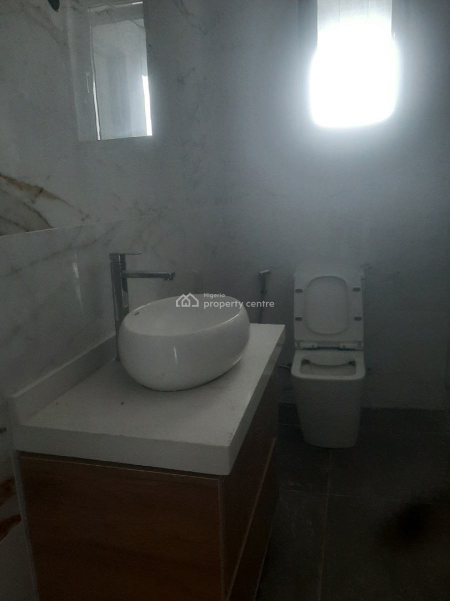 2, Lekki Phase 1, Lekki, Lagos, Flat / Apartment for Rent