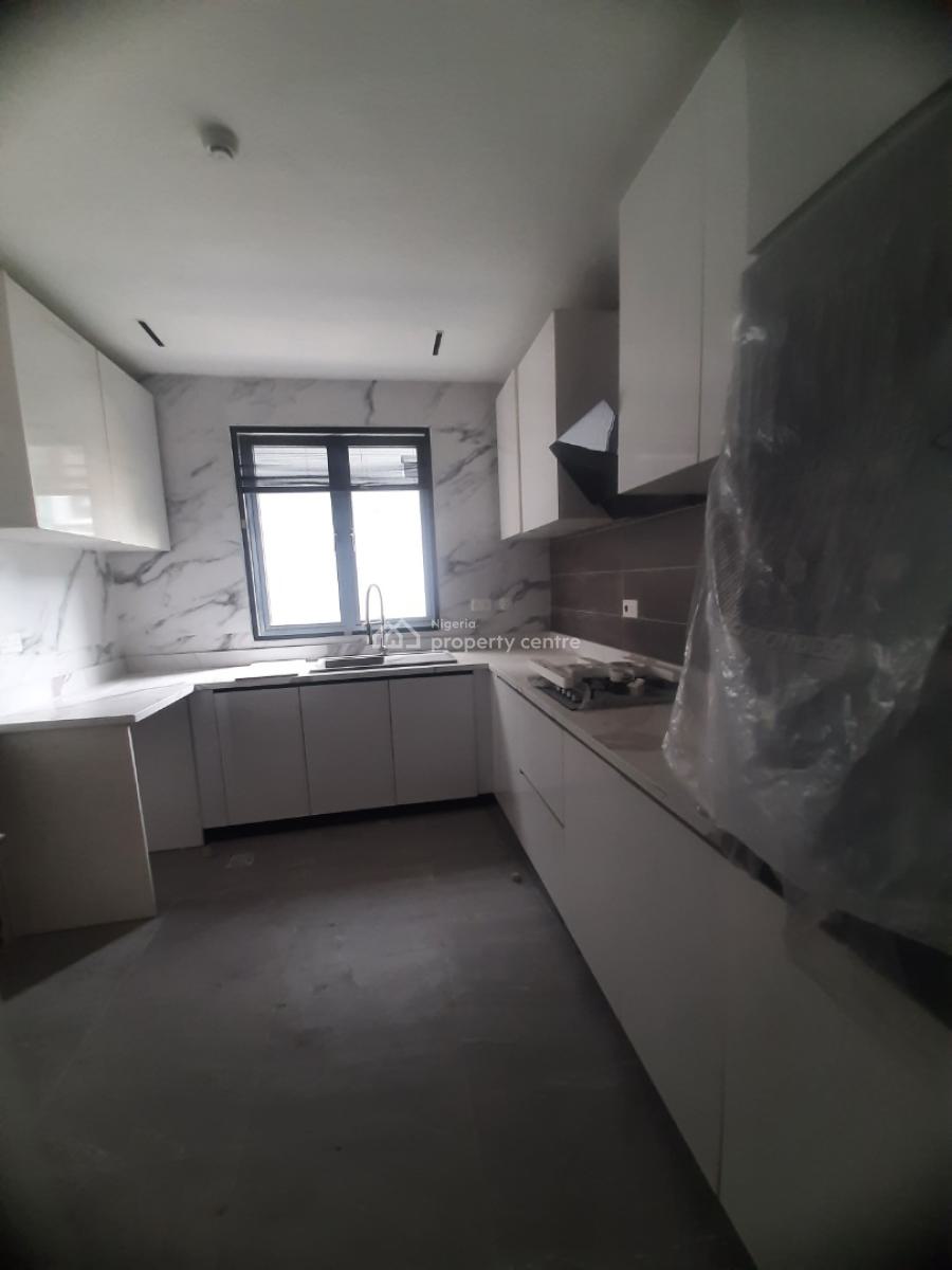 2, Lekki Phase 1, Lekki, Lagos, Flat / Apartment for Rent