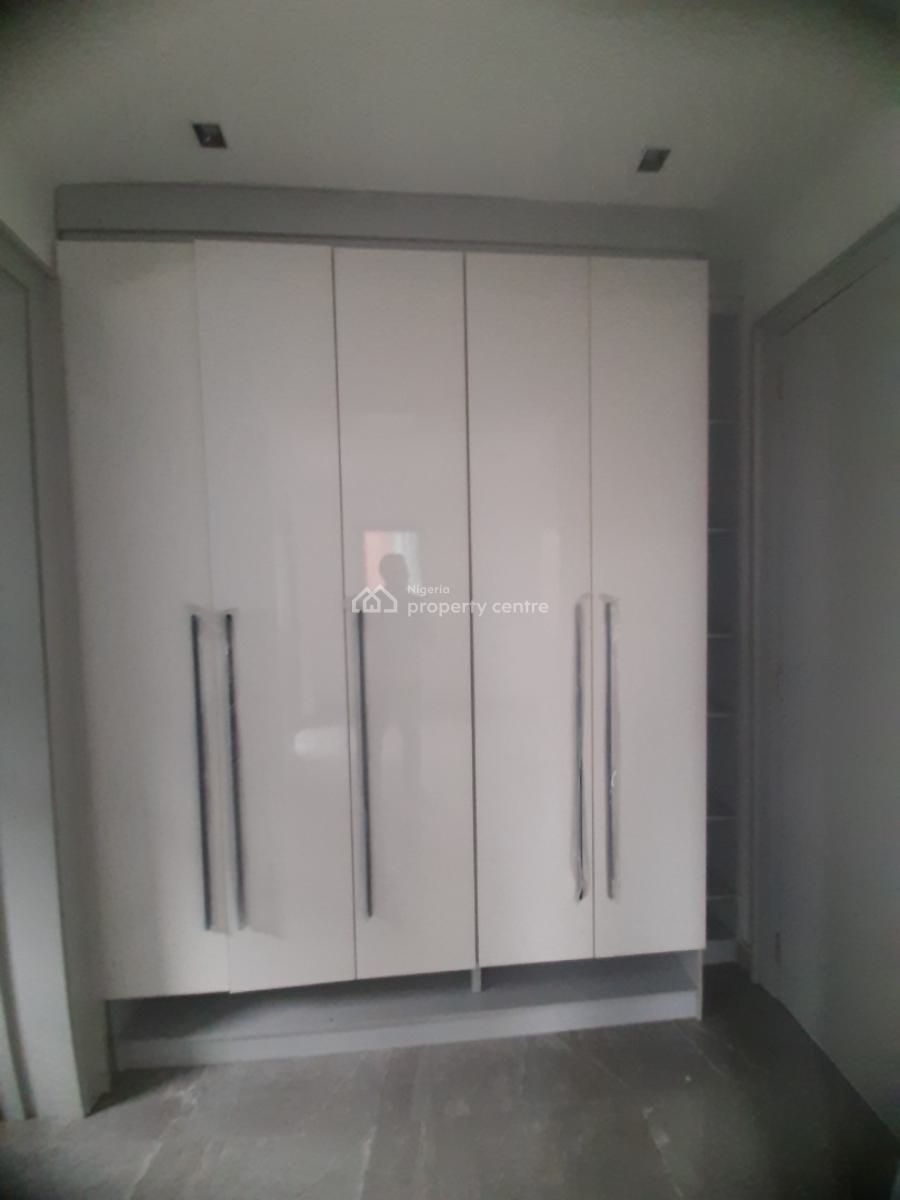 2, Lekki Phase 1, Lekki, Lagos, Flat / Apartment for Rent