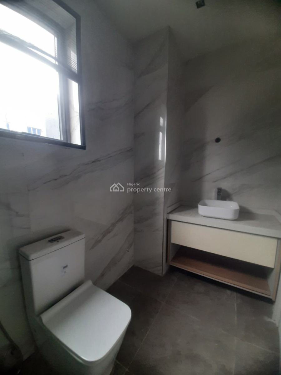 2, Lekki Phase 1, Lekki, Lagos, Flat / Apartment for Rent