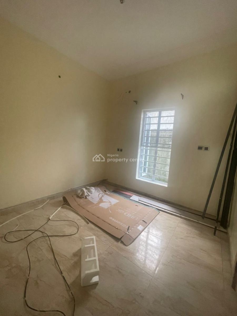 Very Clean and Standard Room in a Duplex Available, Orchid Road, Lekki, Lagos, Self Contain (single Rooms) for Rent