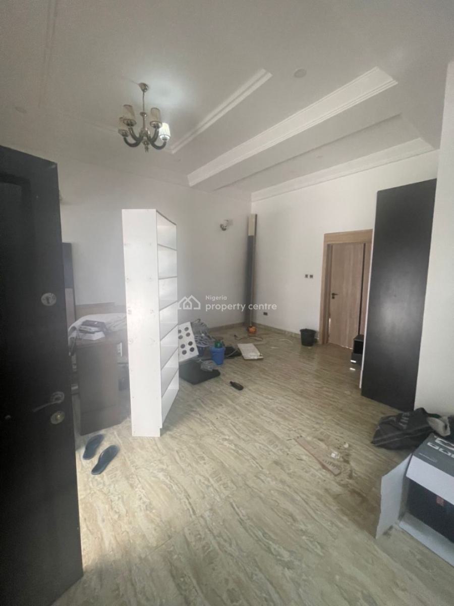 Very Clean and Standard Room in a Duplex Available, Orchid Road, Lekki, Lagos, Self Contain (single Rooms) for Rent