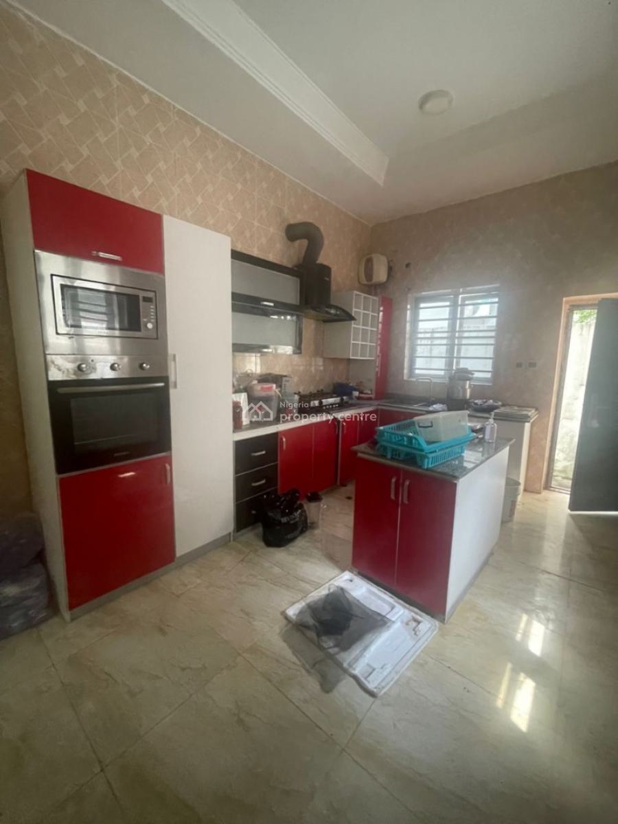 Very Clean and Standard Room in a Duplex Available, Orchid Road, Lekki, Lagos, Self Contain (single Rooms) for Rent