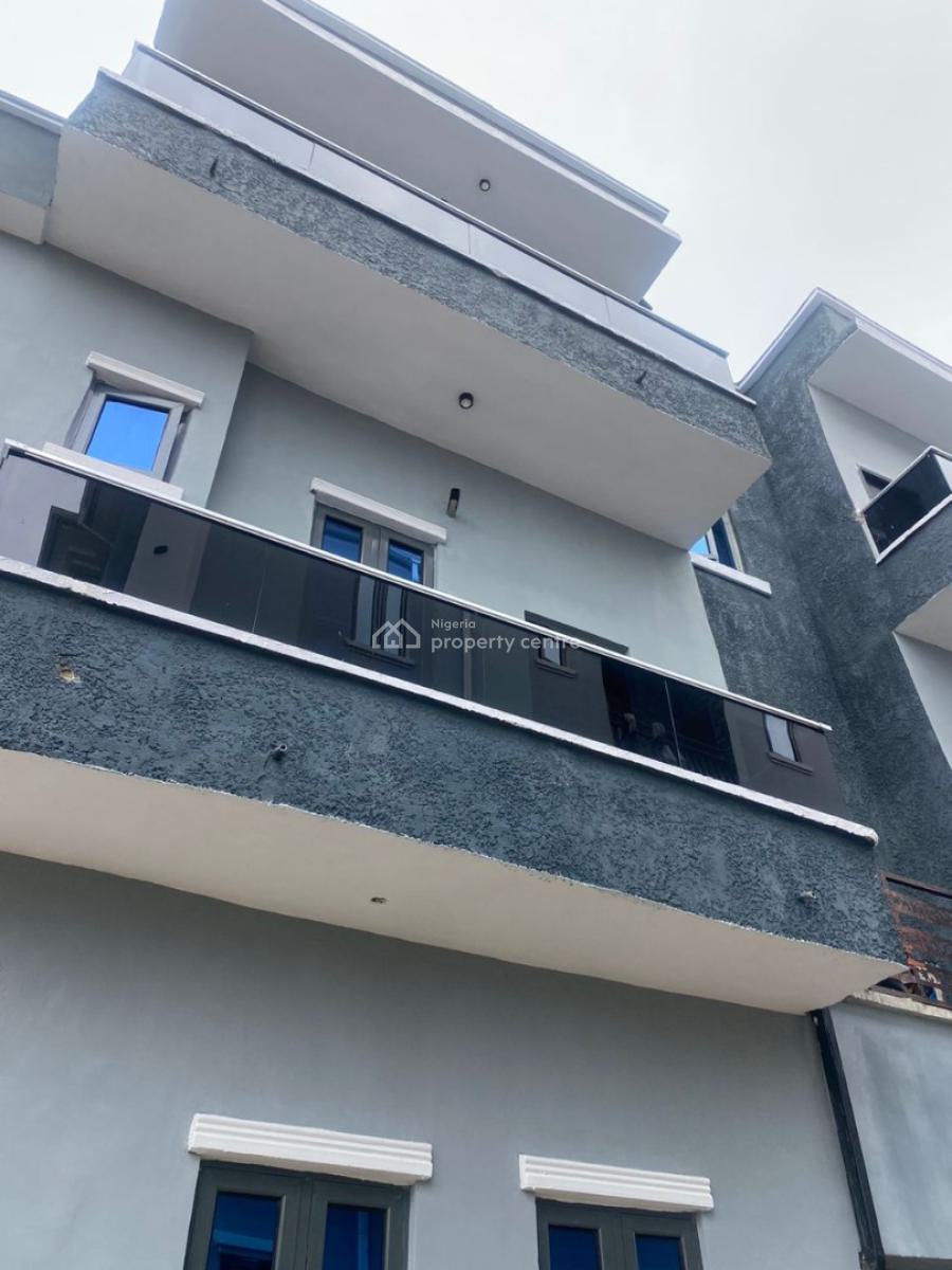 a Well Built 2bedroom Flat, Beach Road Abraham Adesunya, Lekki Phase 2, Lekki, Lagos, Flat / Apartment for Rent