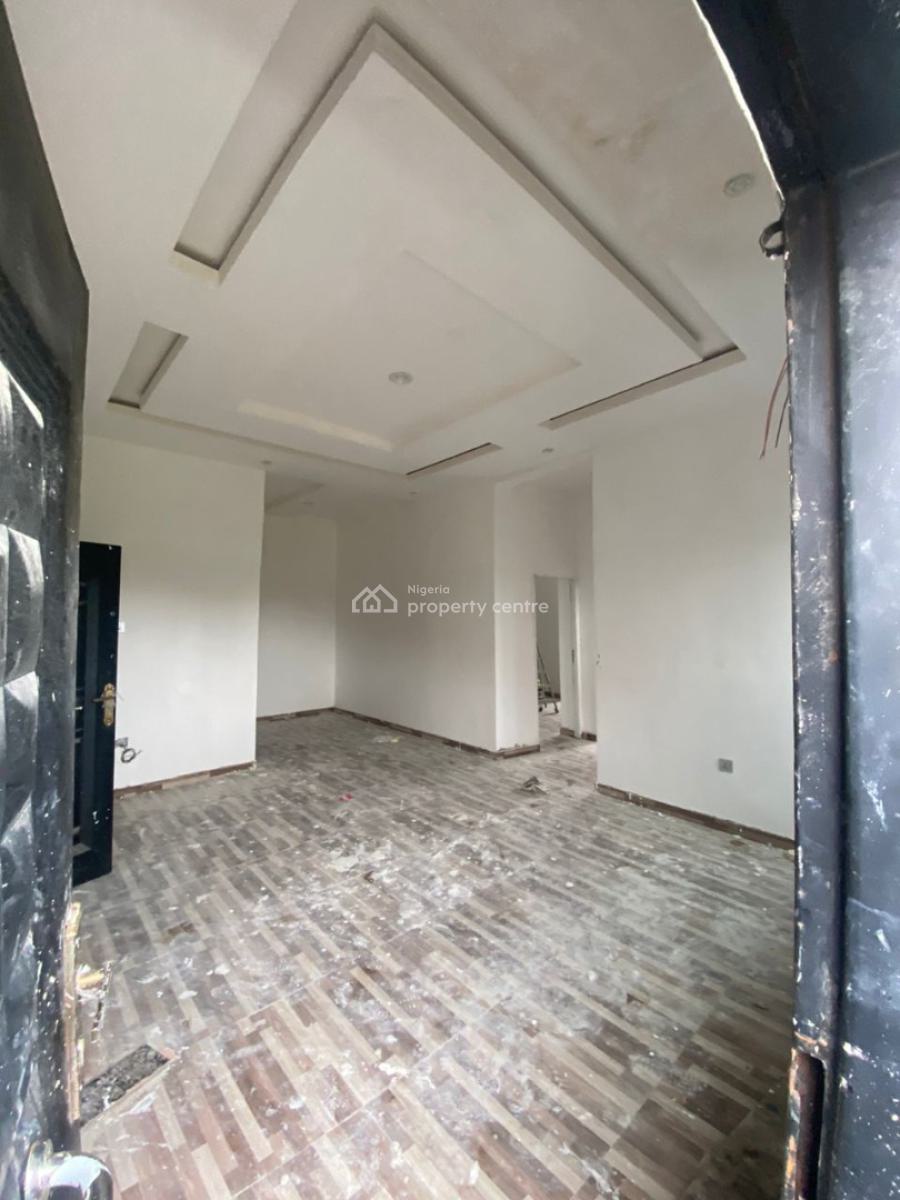 a Well Built 2bedroom Flat, Beach Road Abraham Adesunya, Lekki Phase 2, Lekki, Lagos, Flat / Apartment for Rent