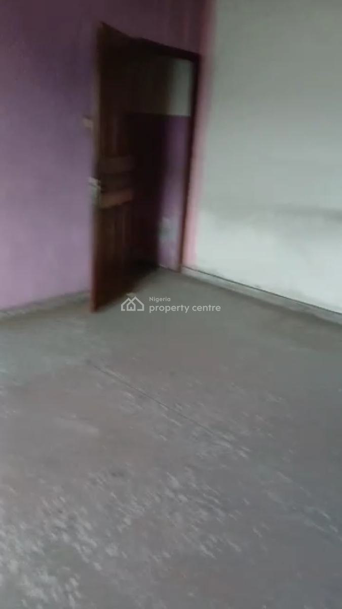 Spacious 2 Bedroom Apartment in Hot Location, Surulere, Lagos, Flat / Apartment for Rent