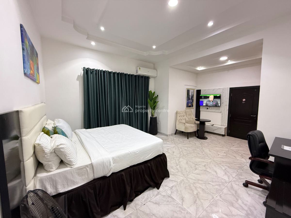 Fully Furnished 6 Rooms Apartment with a Big Lounge, Ikate Elegushi, Lekki, Lagos, Commercial Property for Rent
