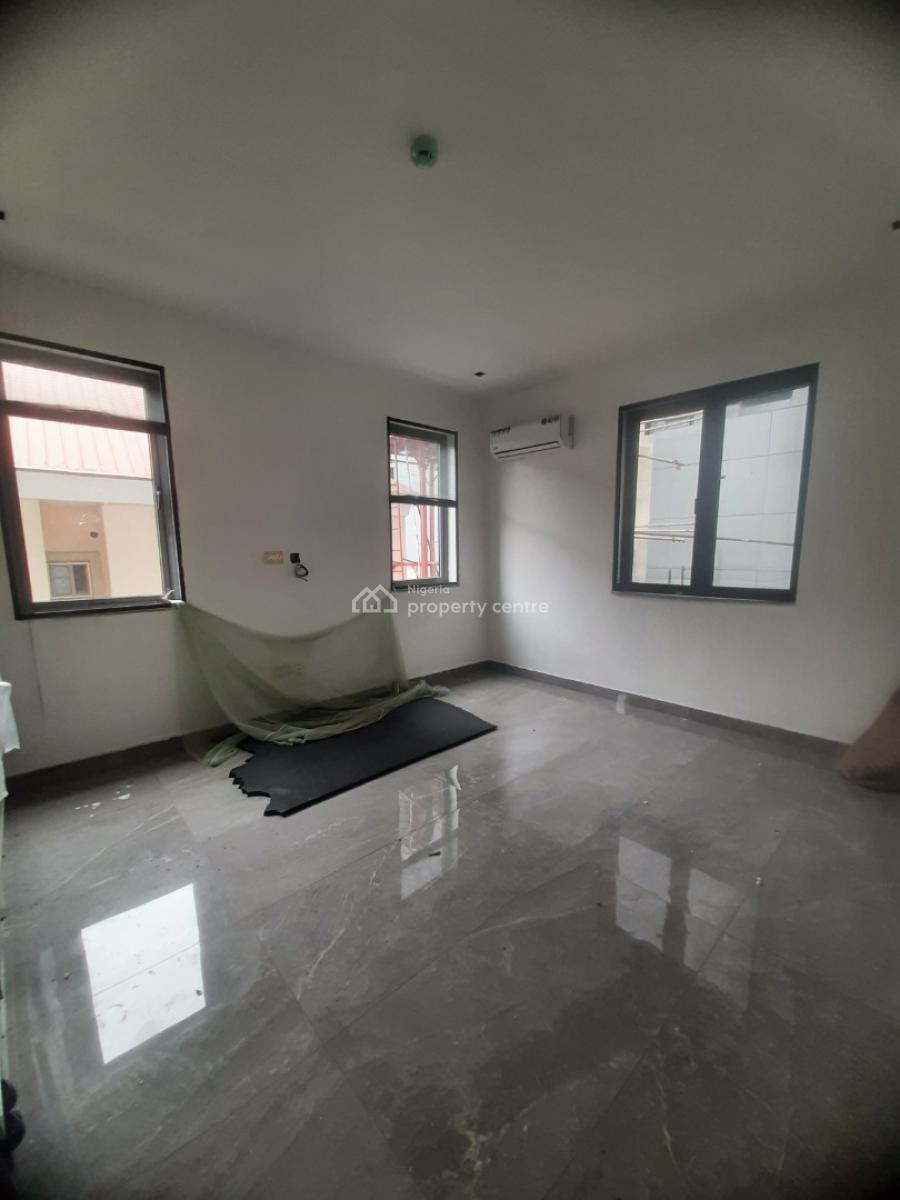 1, Lekki Phase 1, Lekki, Lagos, Mini Flat (room and Parlour) for Rent
