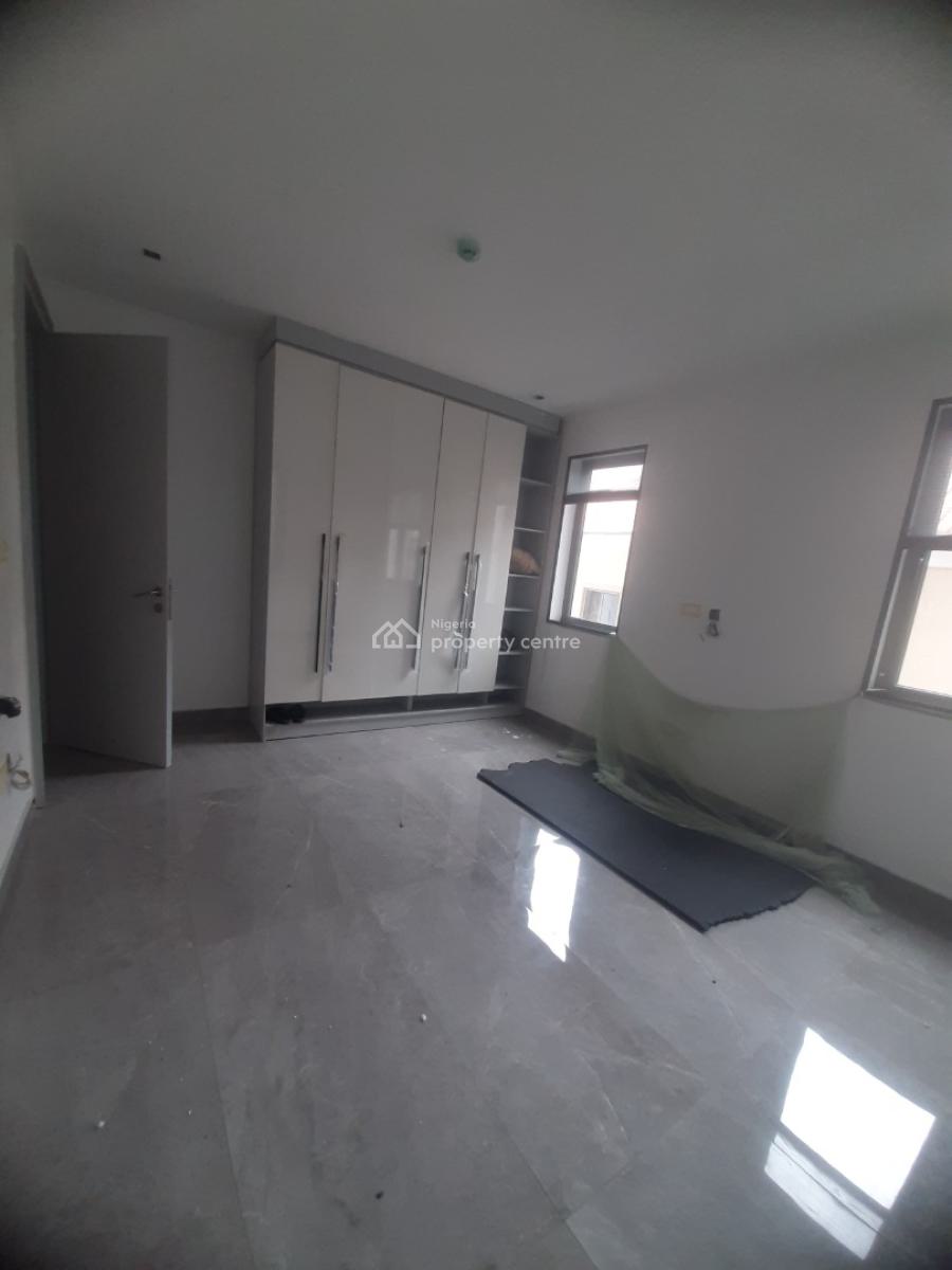 1, Lekki Phase 1, Lekki, Lagos, Mini Flat (room and Parlour) for Rent