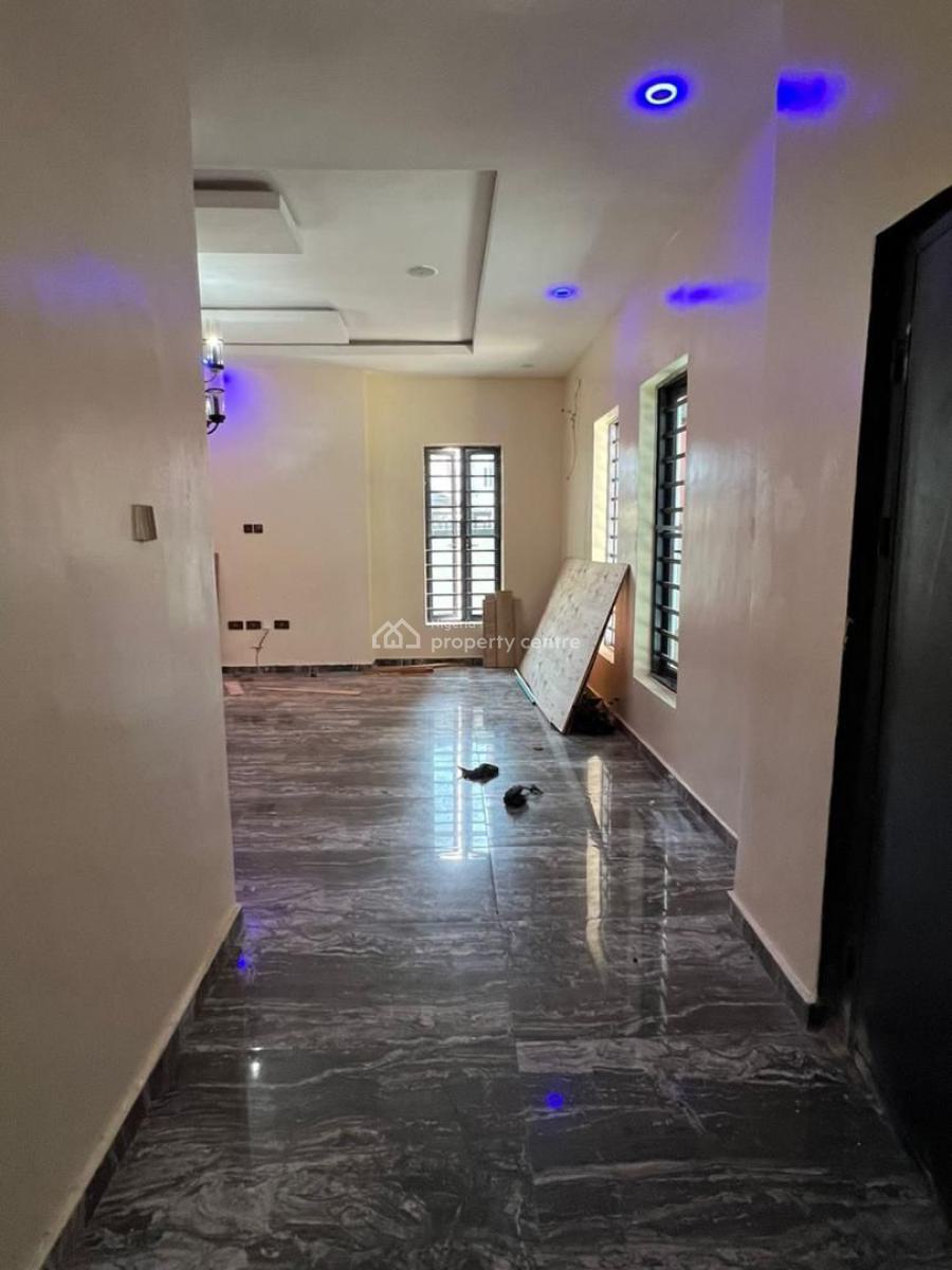 a Big Studio Apartment/room Self Contained, Chevron Alternative/gated Estate, Lekki Phase 2, Lekki, Lagos, Self Contain (single Rooms) for Rent