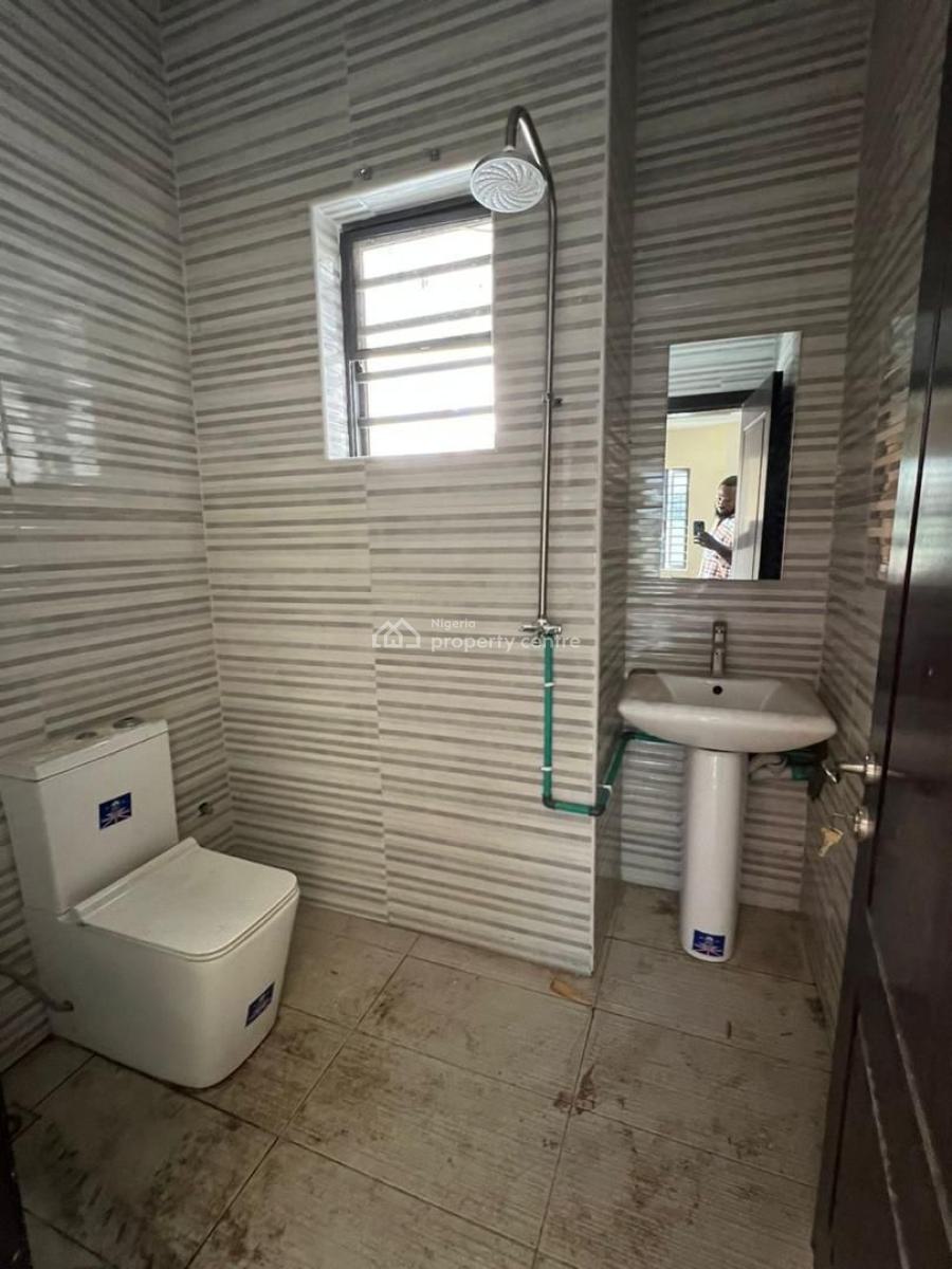 a Big Studio Apartment/room Self Contained, Chevron Alternative/gated Estate, Lekki Phase 2, Lekki, Lagos, Self Contain (single Rooms) for Rent