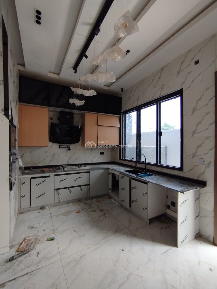 Newly Built, Fully Serviced 4-bedroom Terraced House + Bq, Pool, Gym, Off Omorinre Johnson Str, Lekki Phase 1, Lekki, Lagos, Terraced Duplex for Sale