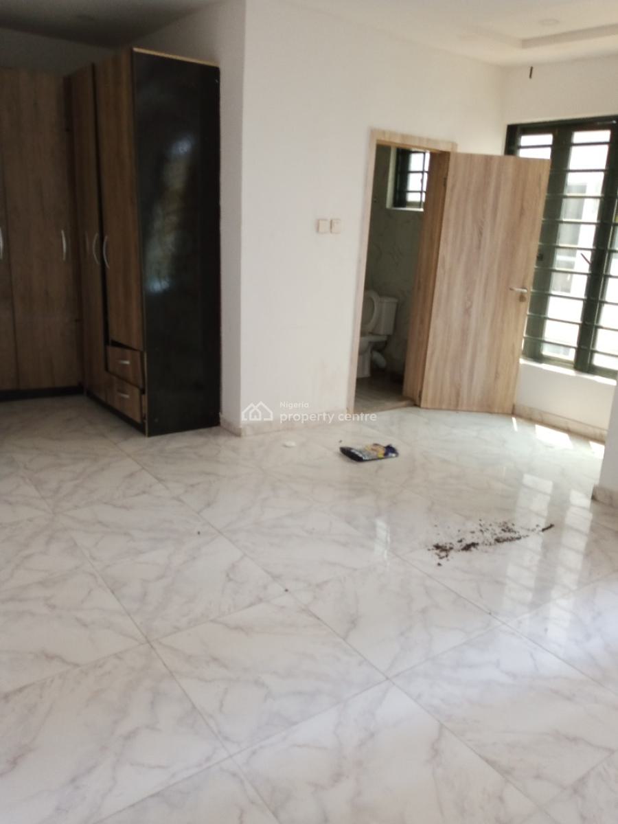 3bedroom Terrence Duplex with Spacious Boys Quarters, Ologolo, Lekki, Lagos, Terraced Duplex for Rent