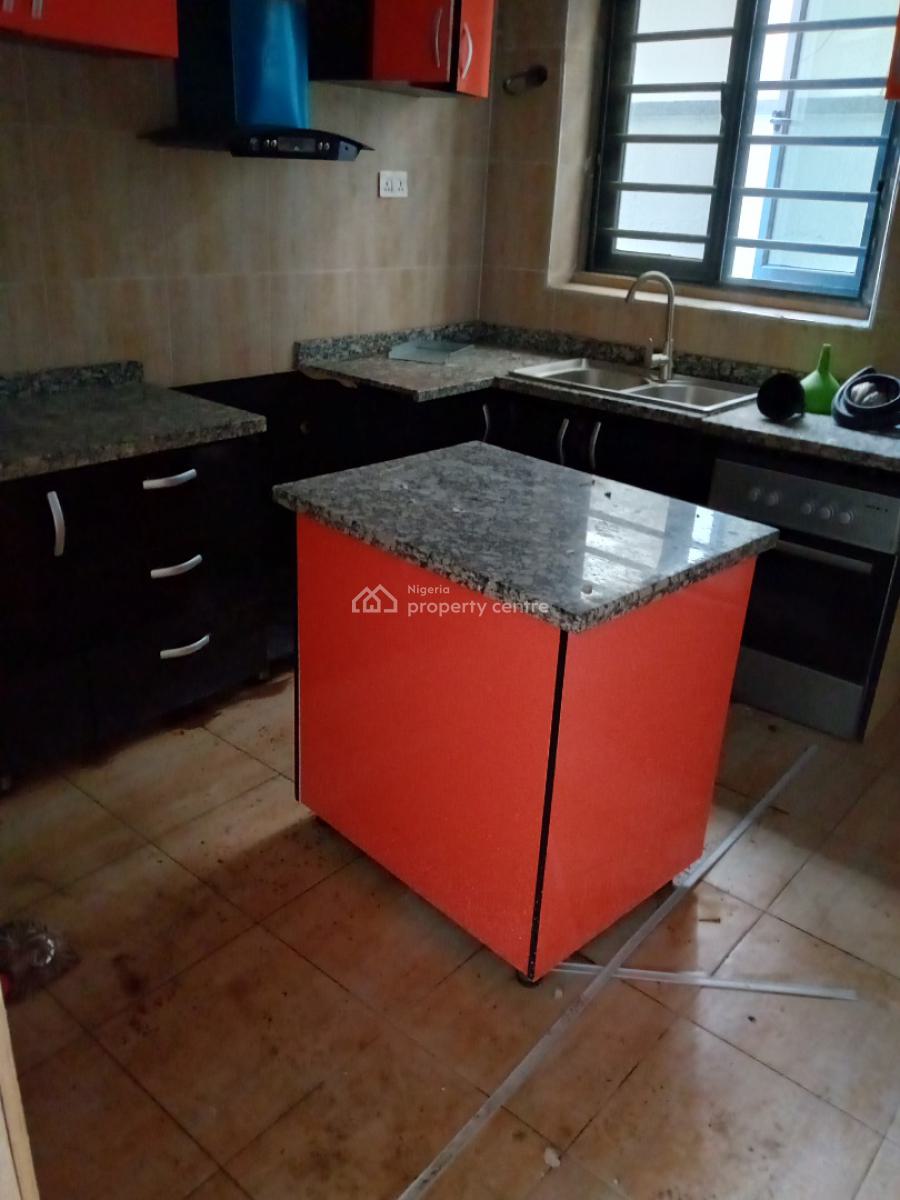 3bedroom Terrence Duplex with Spacious Boys Quarters, Ologolo, Lekki, Lagos, Terraced Duplex for Rent
