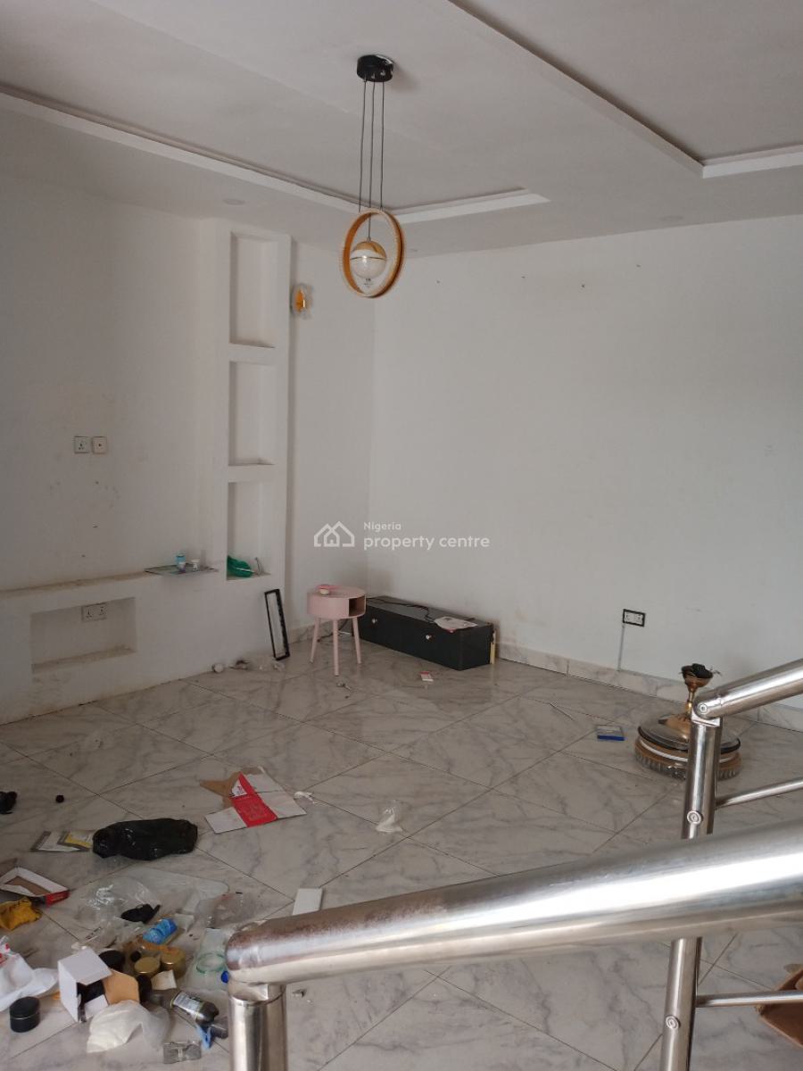 3bedroom Terrence Duplex with Spacious Boys Quarters, Ologolo, Lekki, Lagos, Terraced Duplex for Rent