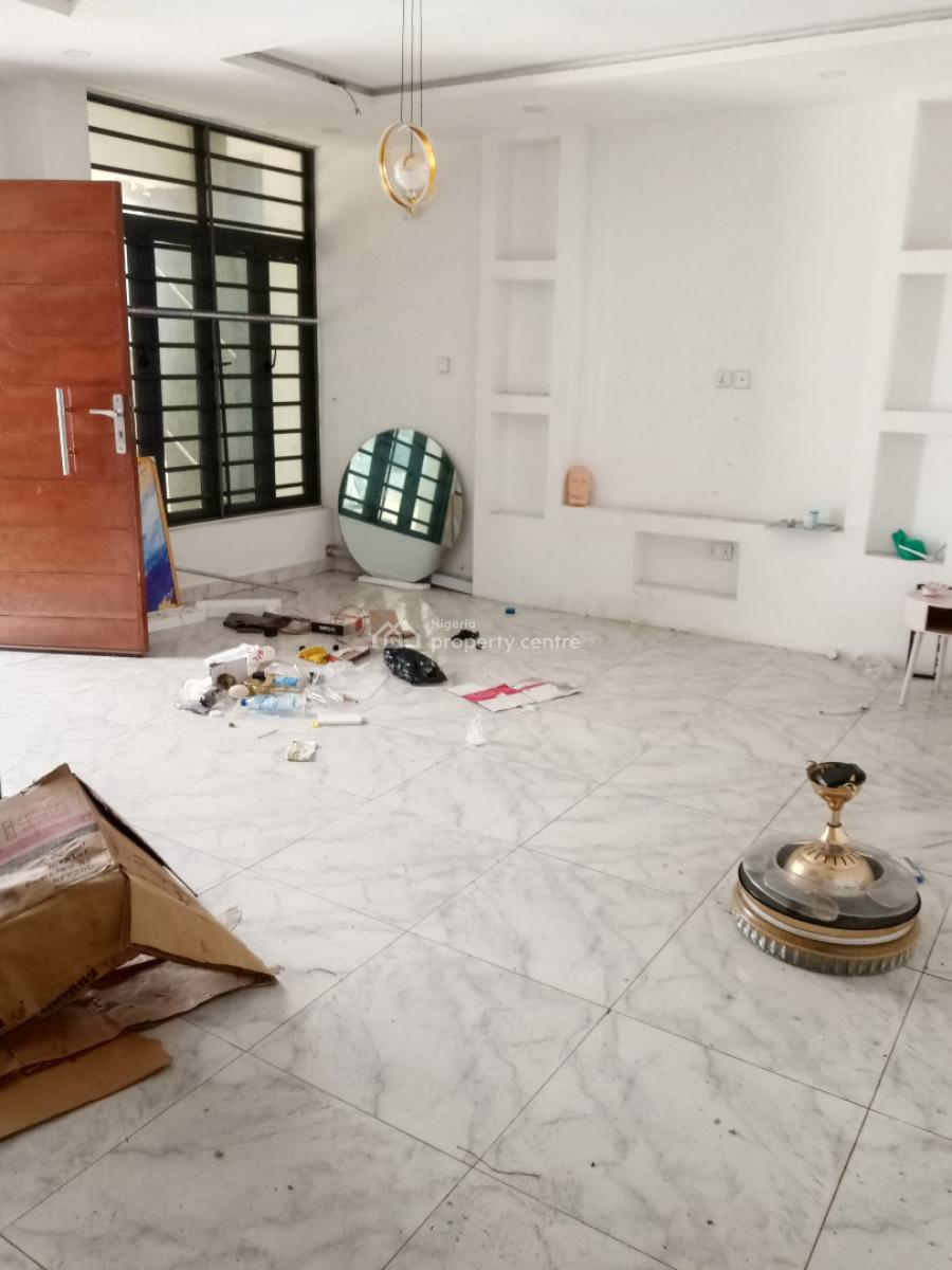 3bedroom Terrence Duplex with Spacious Boys Quarters, Ologolo, Lekki, Lagos, Terraced Duplex for Rent