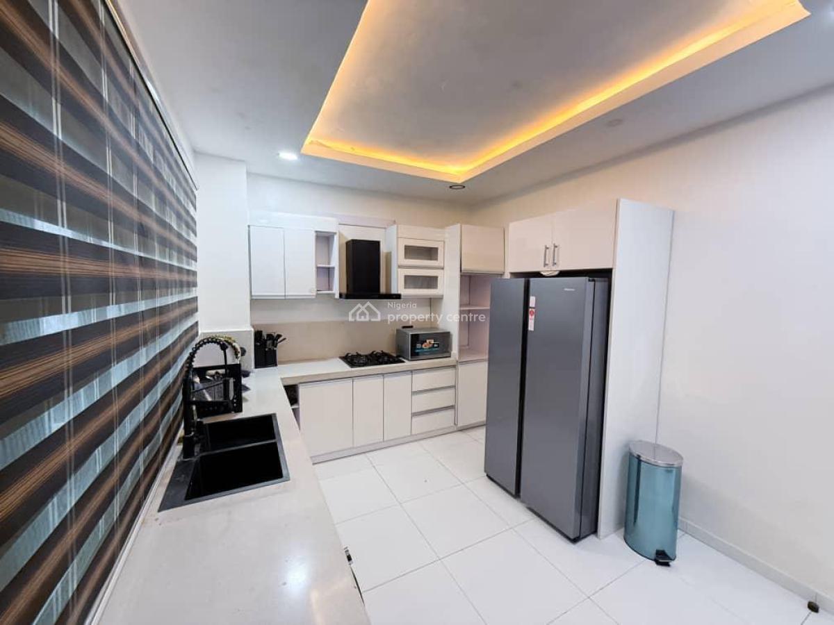2bedroom Fully Furnished Flat with Gy, Gbangbala, Ikate Elegushi, Lekki, Lagos, Flat / Apartment for Rent
