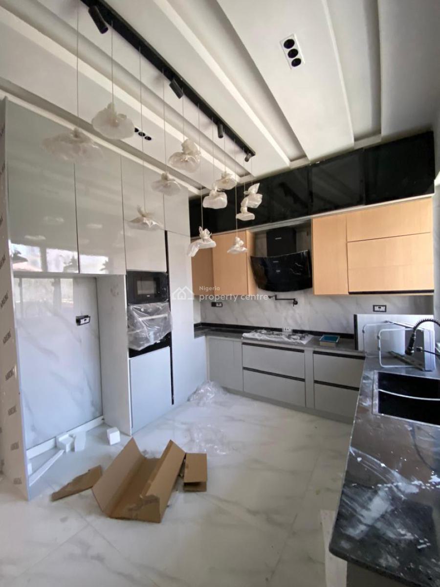 4 Bedroom, Off Omorire Johnson, Lekki Phase 1, Lekki, Lagos, Terraced Duplex for Sale
