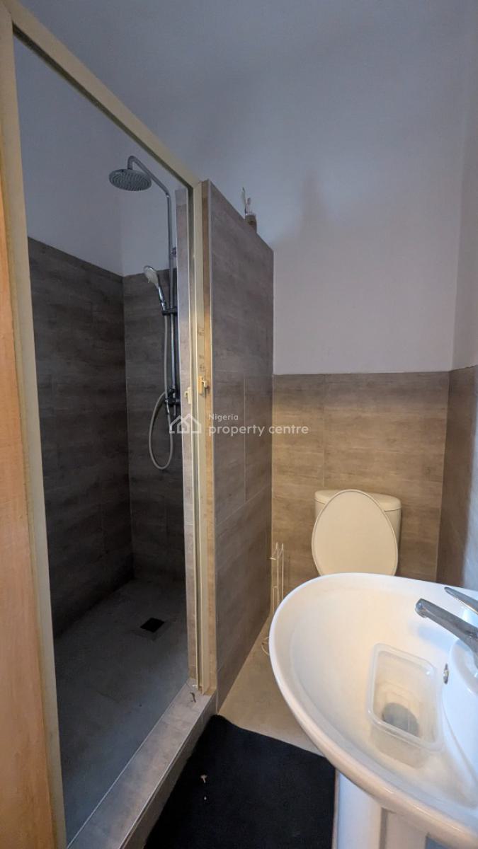 Fully Furnished 2-bedroom Apartment with Inverter, Off Elegushi Palace Road, Itire-ikate, Surulere, Lagos, Flat / Apartment for Sale