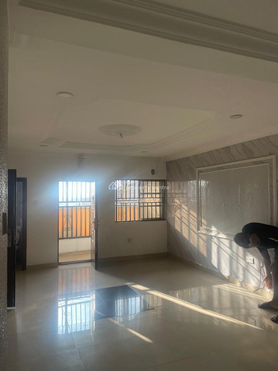 3bedroom Flat at Magodo Gra Phase 1, Magodo Gra Phase 1, Gra Phase 1, Magodo, Lagos, Flat / Apartment for Rent