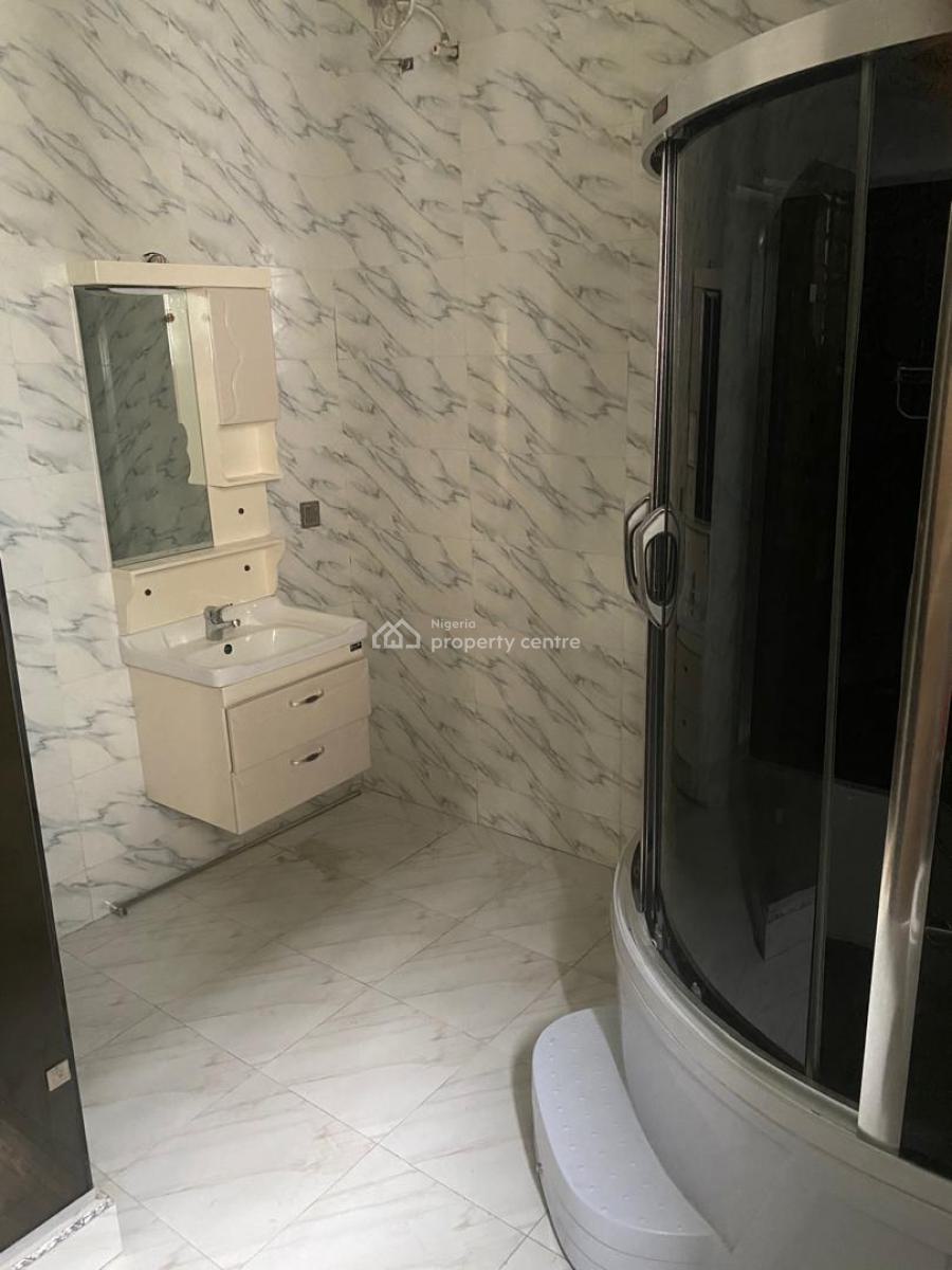 Masters Bed in a Shared Apartment, Lekki County Homes Ikota, Lekki, Lagos, Self Contain (single Rooms) for Rent