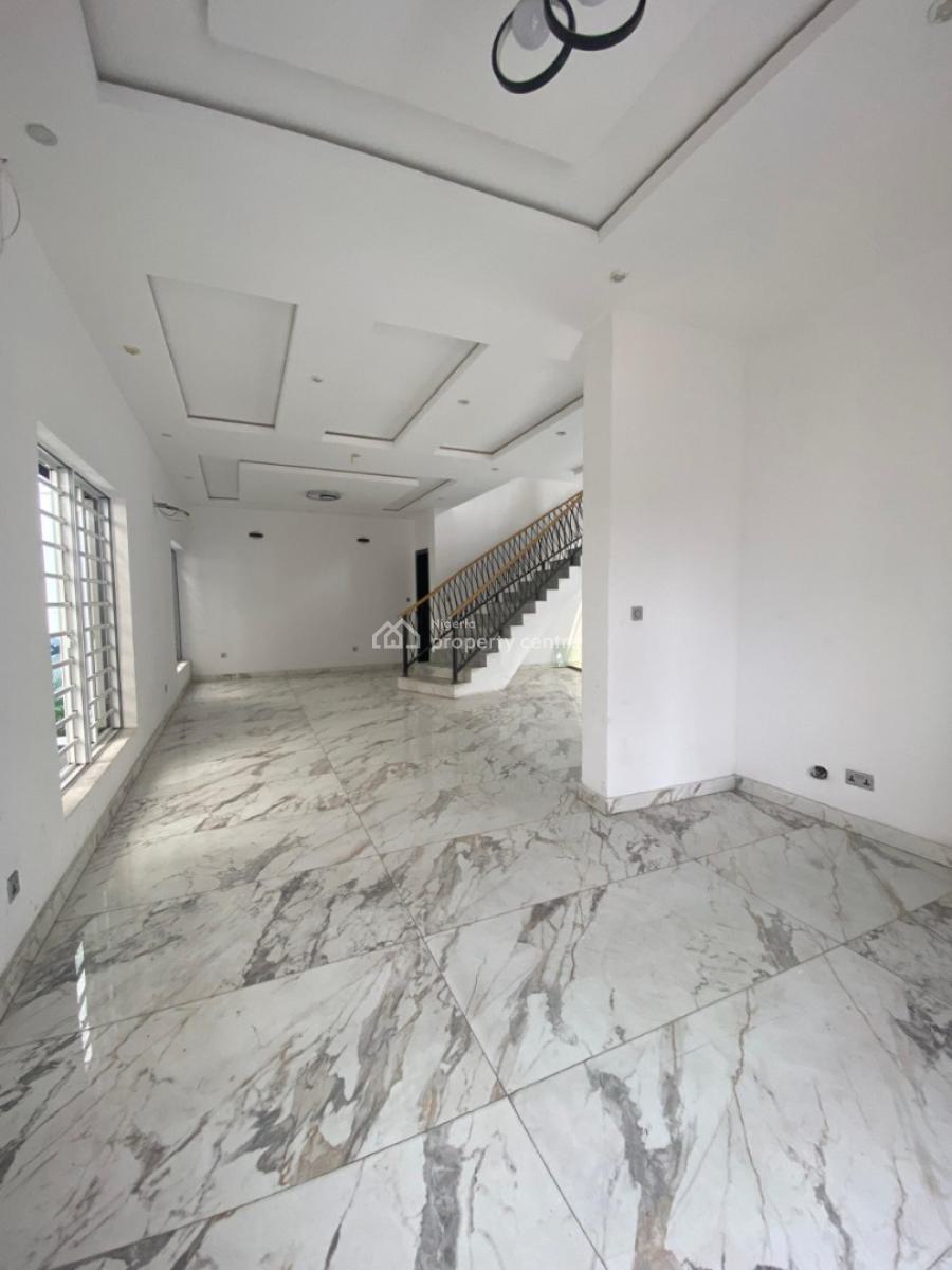 5 Bedroom Detached with Bq, Chevron, Lekki, Lagos, Detached Duplex for Sale