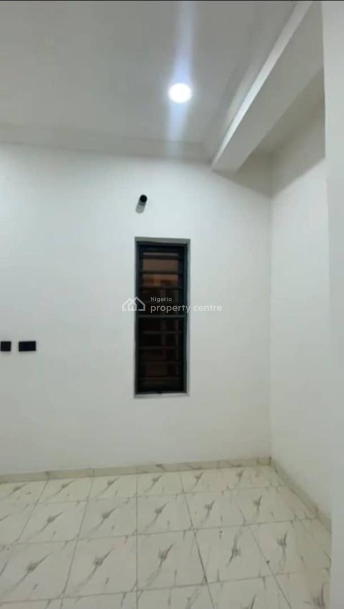 Newly Built 2bedroom Self Compound, Gated Community, Soluyi, Gbagada, Lagos, Flat / Apartment for Rent