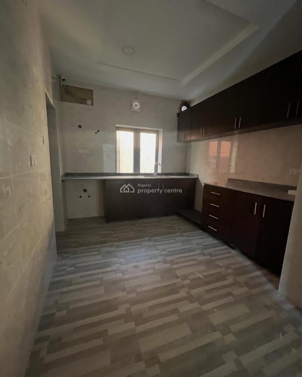Newly Designed 3 Bedrooms Spacious Apartment, Tarred Road, Wuye, Abuja, Flat / Apartment for Sale