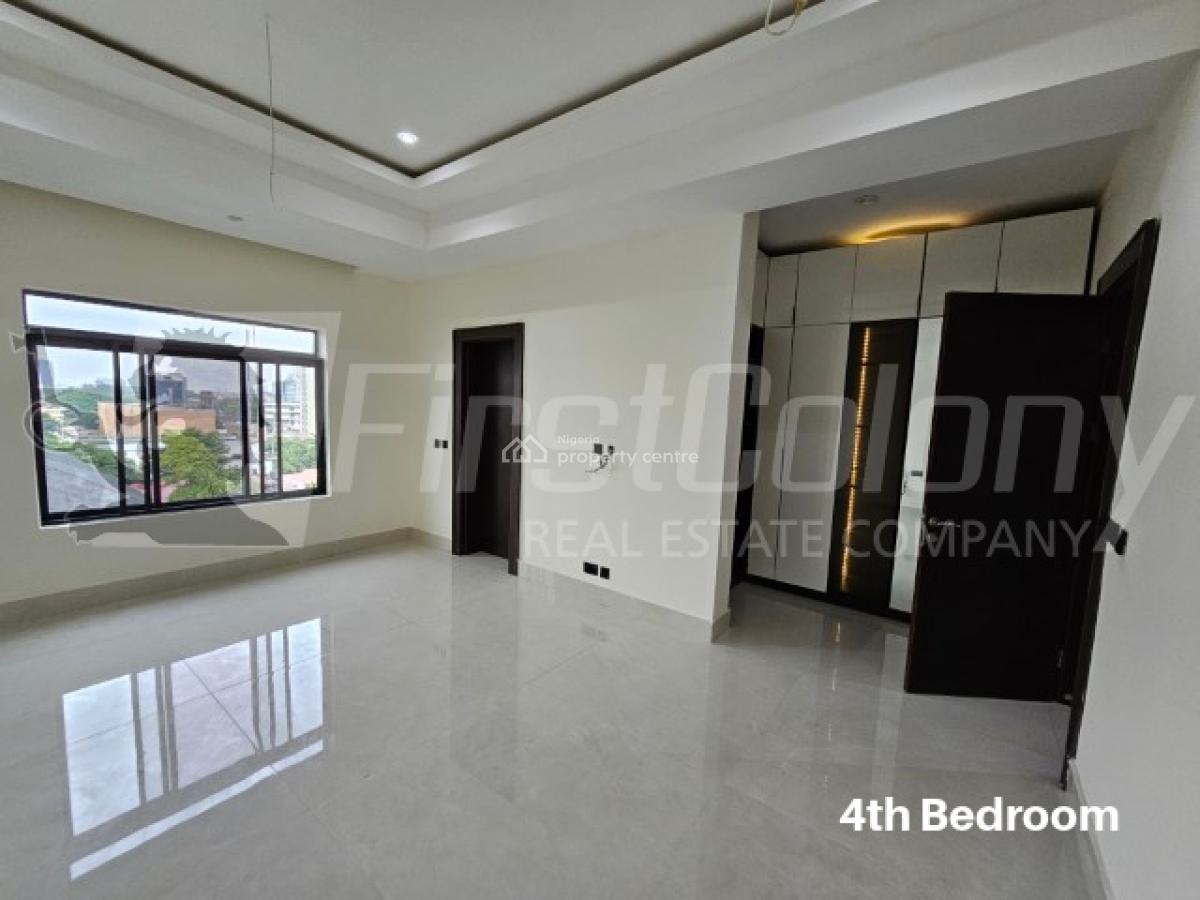 Gigantic 5 Bedroom Penthouse Maisonette with Great Facilities, Old Ikoyi, Ikoyi, Lagos, Flat / Apartment for Sale