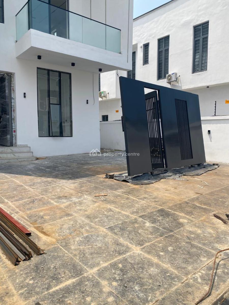 5 Bedroom Detached, Secure Estate Around, Vgc, Lekki, Lagos, Detached Duplex for Sale