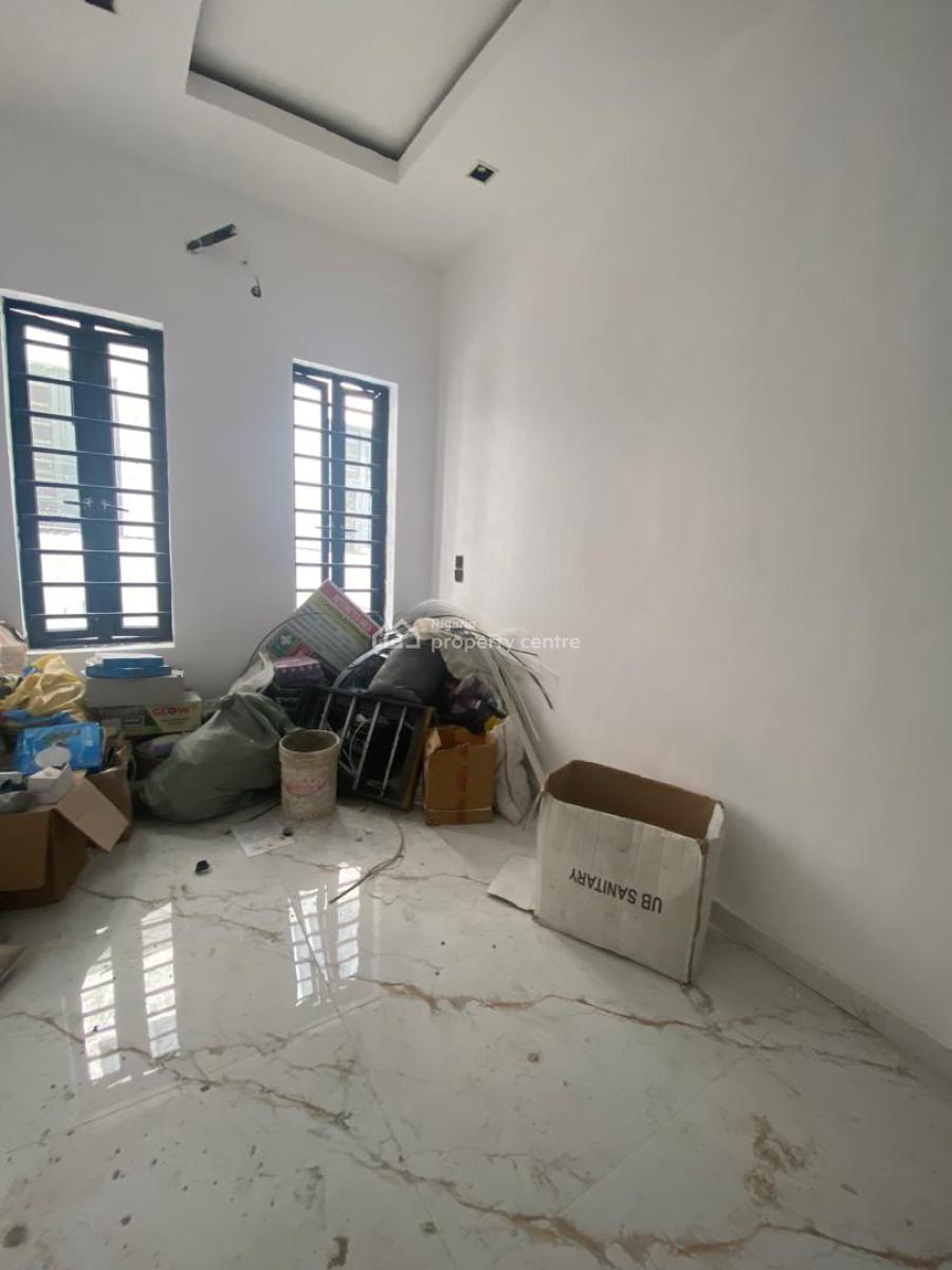 5 Bedroom Detached, Secure Estate Around, Vgc, Lekki, Lagos, Detached Duplex for Sale