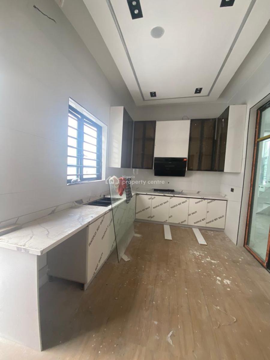 5 Bedroom Detached, Secure Estate Around, Vgc, Lekki, Lagos, Detached Duplex for Sale
