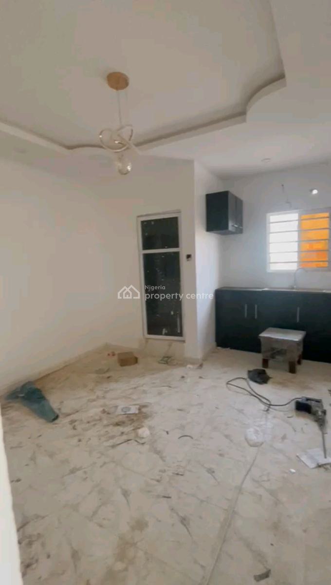 a Partially Furnished and Standard Miniflat, Upstairs with 2t2b,, Off Pedro Road, Shomolu, Lagos, Mini Flat (room and Parlour) for Rent