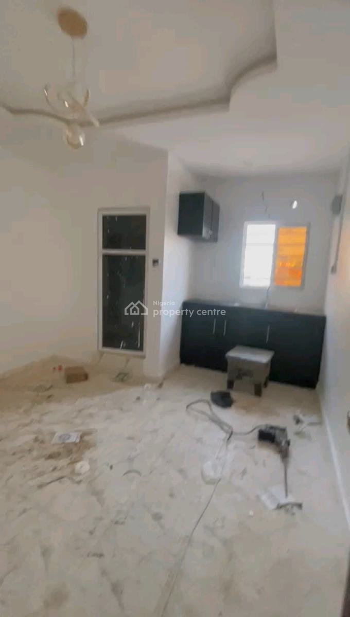 a Partially Furnished and Standard Miniflat, Upstairs with 2t2b,, Off Pedro Road, Shomolu, Lagos, Mini Flat (room and Parlour) for Rent