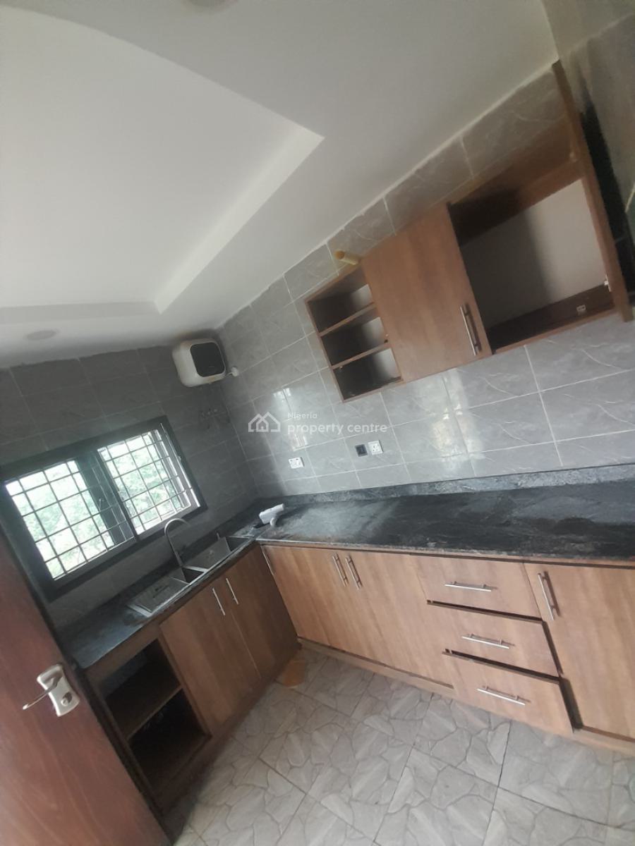 Luxury and Standard 2bedrooms Flat Upstairs, Fo1 Layout, Kubwa, Abuja, Flat / Apartment for Rent