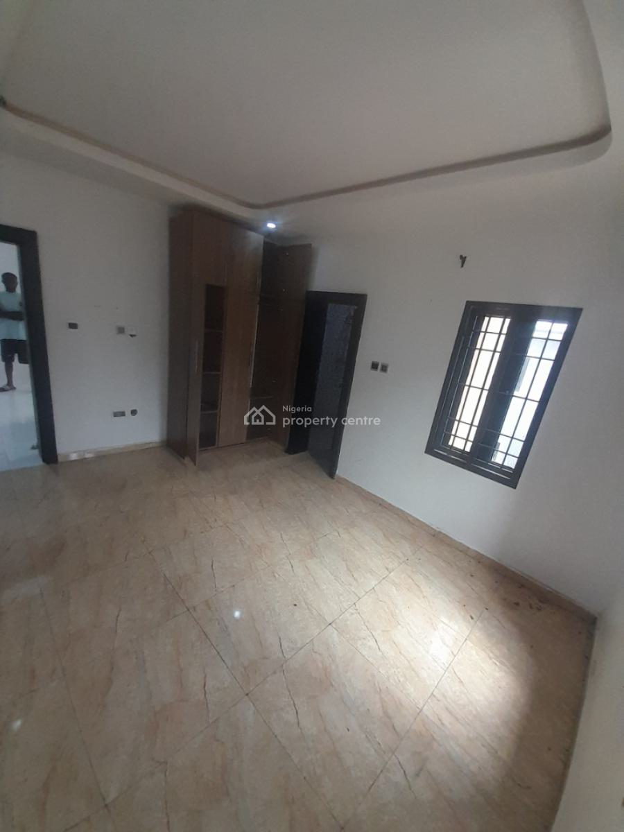 Luxury and Standard 2bedrooms Flat Upstairs, Fo1 Layout, Kubwa, Abuja, Flat / Apartment for Rent