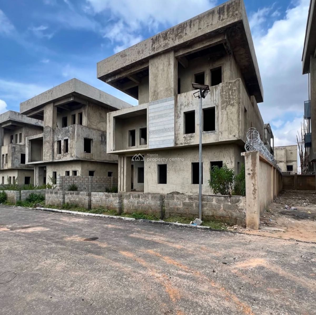 6 Bedrooms Fully Detached Duplex, Kukwaba, Abuja, Detached Duplex for Sale