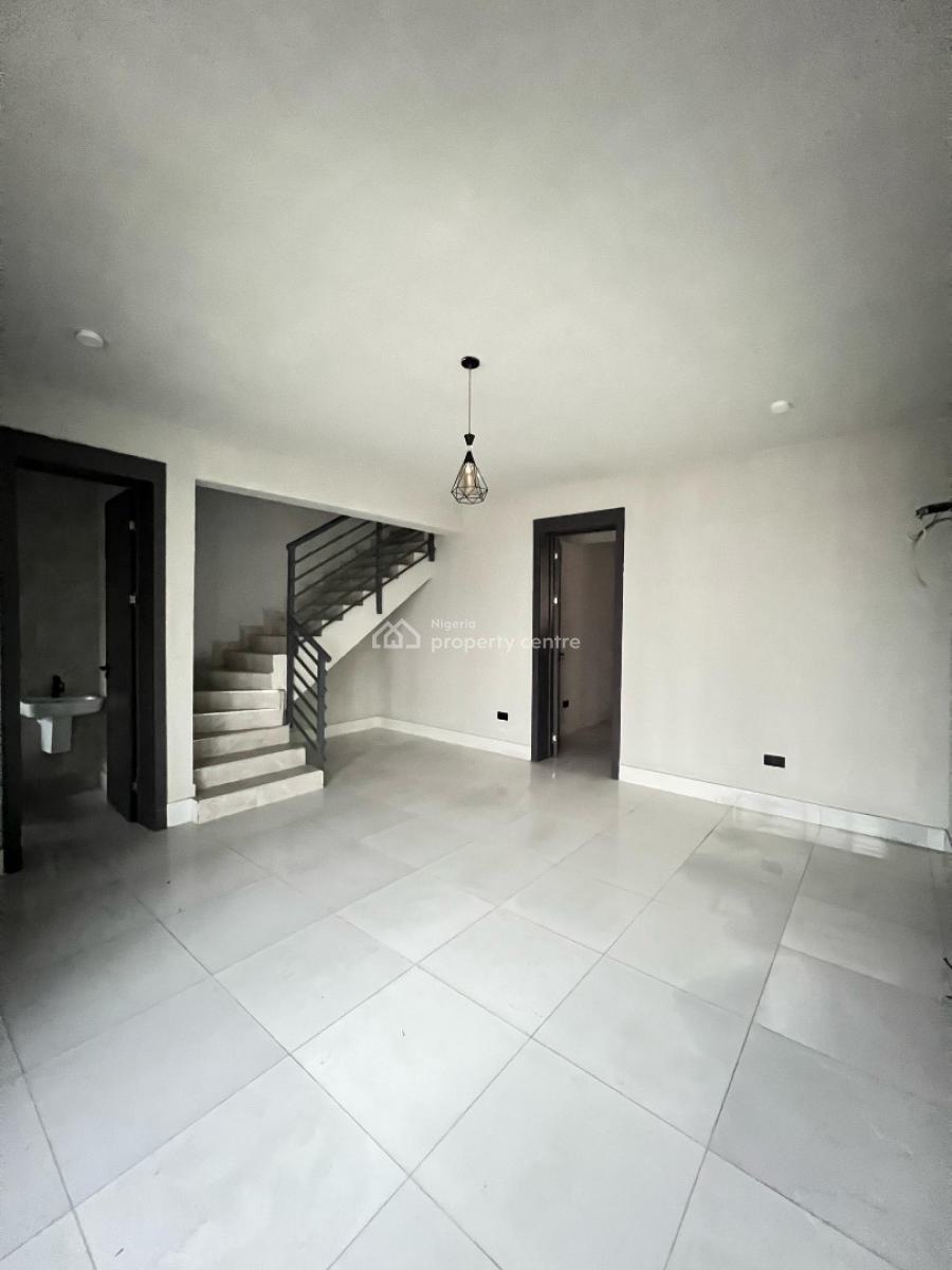 Affordable 4-bedroom Terraced Duplex with Bq, Well-suited for Investment, Ikate, Lekki, Lagos, Terraced Duplex for Sale