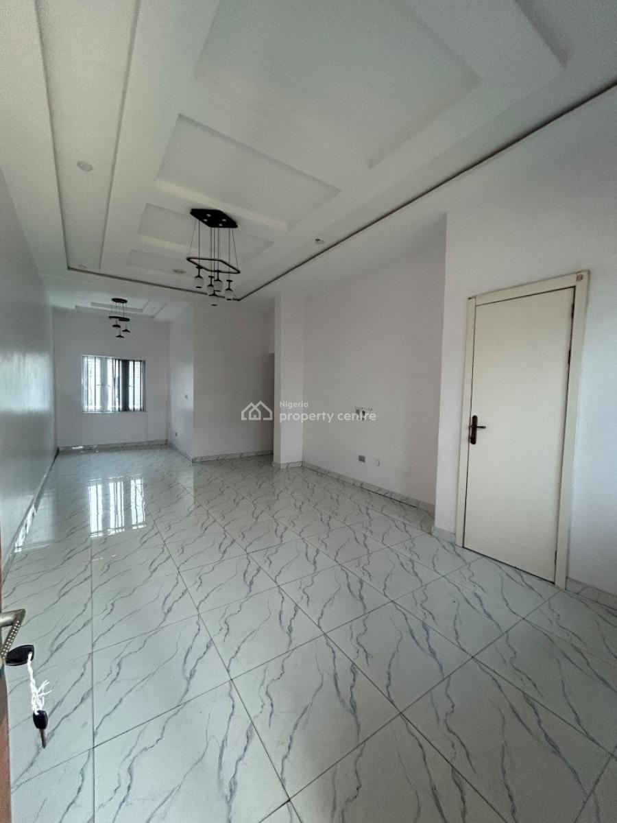 Well Maintained and Spacious 3bedroom Apartment, Osapa, Lekki, Lagos, Flat / Apartment for Rent