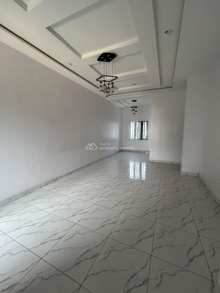 Well Maintained and Spacious 3bedroom Apartment, Osapa, Lekki, Lagos, Flat / Apartment for Rent