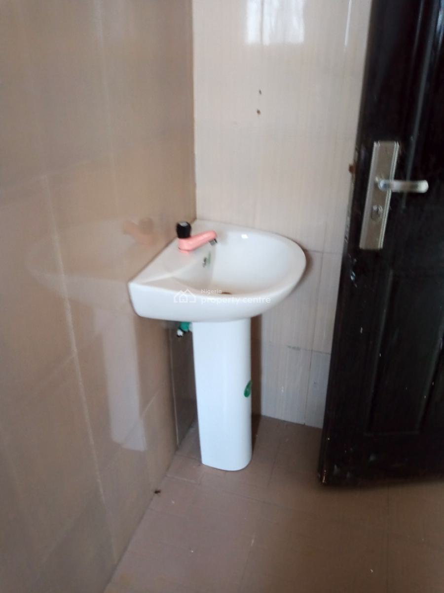 Luxurious 3bedroom Apartment with Large Kitchen, Ikota, Lekki, Lagos, Flat / Apartment for Rent
