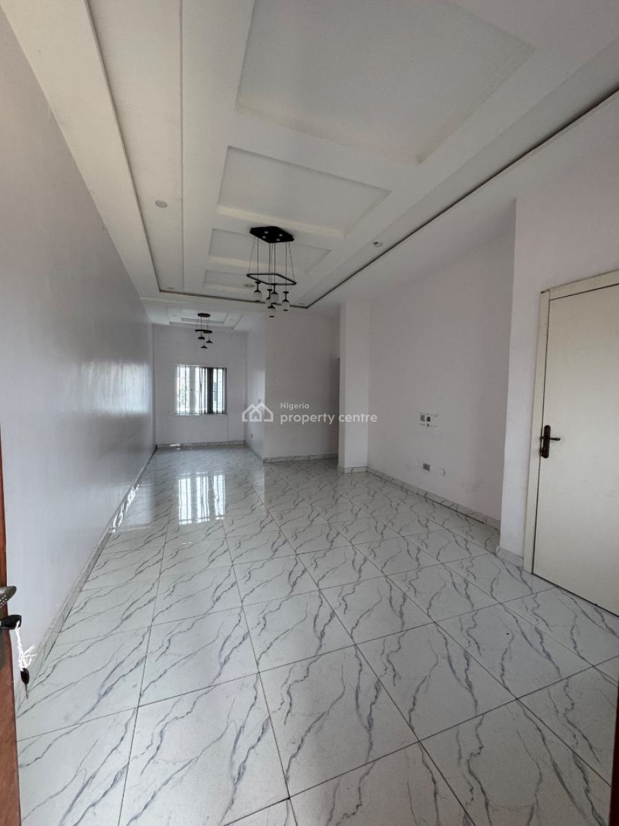 Spacious 3 Bedroom Apartment, Canal West Estate, Osapa, Lekki, Lagos, Flat / Apartment for Rent