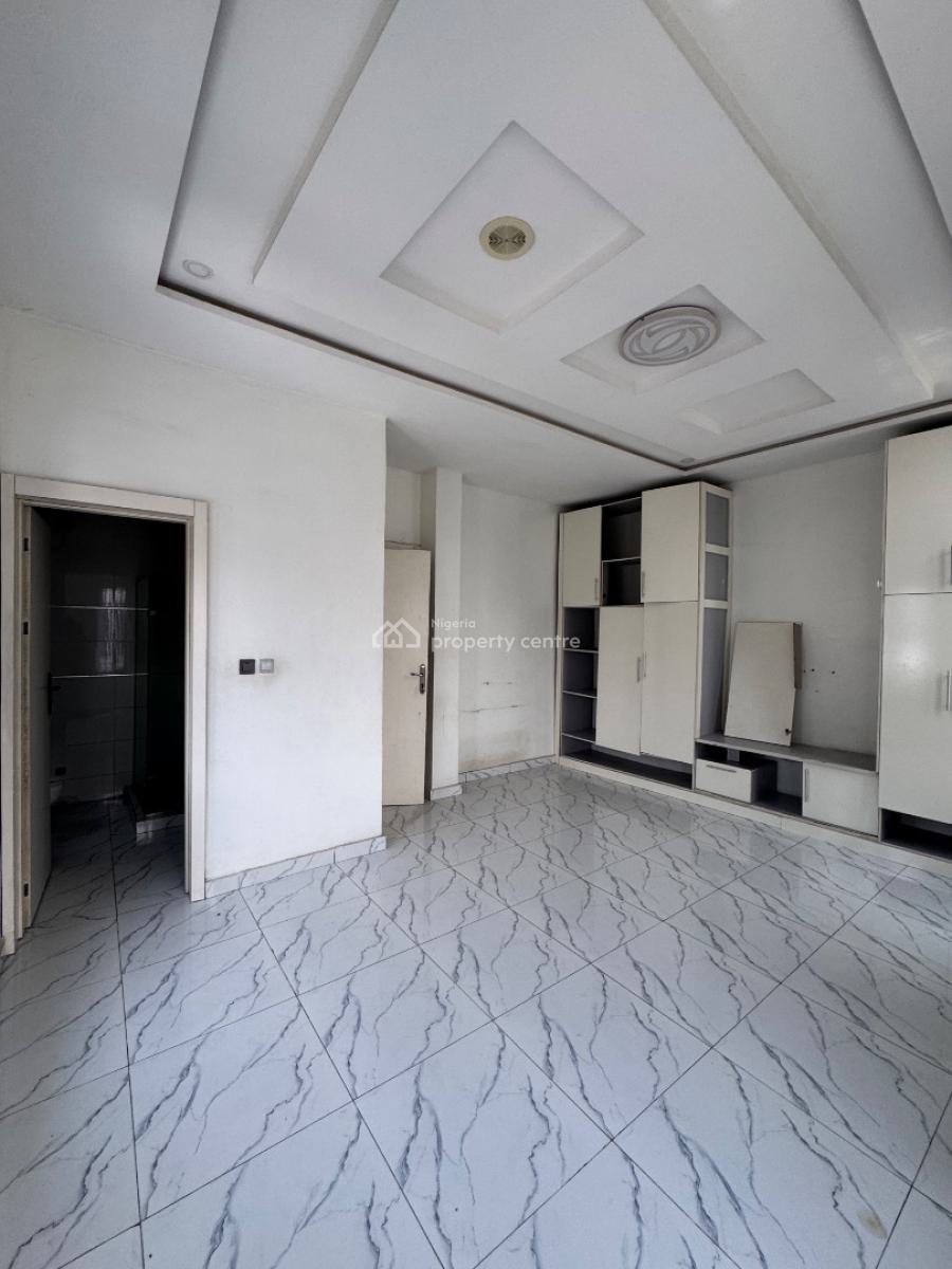 Spacious 3 Bedroom Apartment, Canal West Estate, Osapa, Lekki, Lagos, Flat / Apartment for Rent