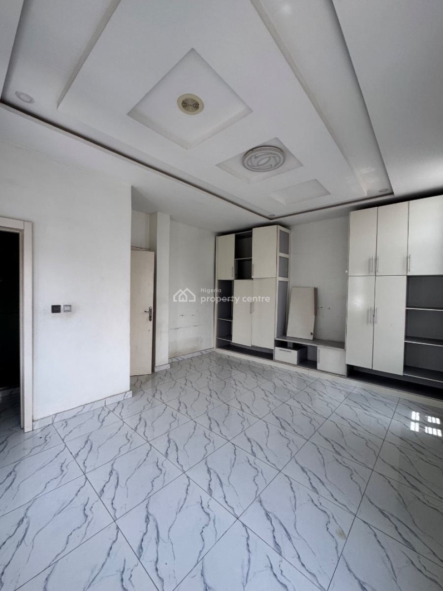 Spacious 3 Bedroom Apartment, Canal West Estate, Osapa, Lekki, Lagos, Flat / Apartment for Rent
